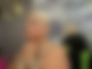 Live cam show with Gianella-Cox - Latina Mature on Camsoda | colombia