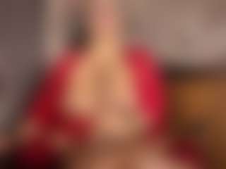 Gianella-Cox MILF webcam performer live streaming