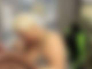 Live cam show with Gianella-Cox - BBW Mature on Gym Cam Girls