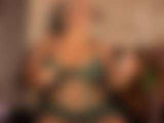 Live cam show with Gianella-Cox - Latina Mature on Stripli.com | colombia
