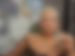 Live cam show with Gianella-Cox - Joi on Porn Luv