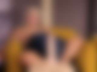 Live cam show with Gianella-Cox - Smoke on Taboo Cams XXX