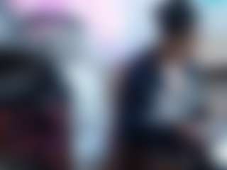 Live cam show with Celine Costas - Ebony Petite on madthumbs