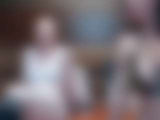 Live cam show with HollyWhites - Strip on milfzrlive.com