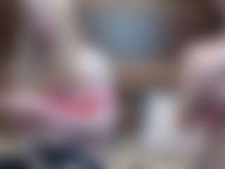 Live cam show with HollyWhites - Dildo on Camsoda