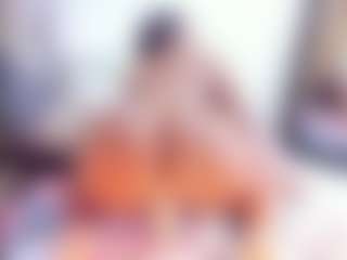 Laura Saenz's Live Sex Cam Show
