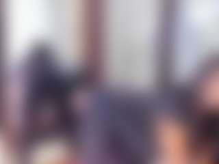 Laura Saenz's Live Sex Cam Show