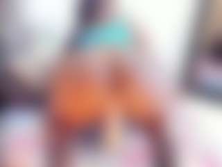 Laura Saenz's Live Sex Cam Show