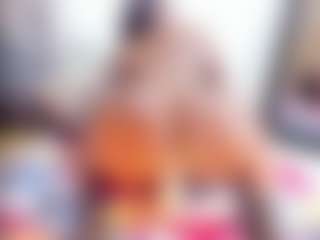 Laura Saenz's Live Sex Cam Show