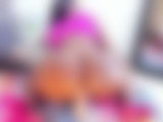 Laura Saenz's Live Sex Cam Show