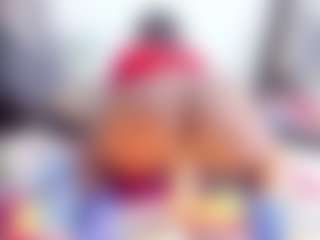 Laura Saenz's Live Sex Cam Show
