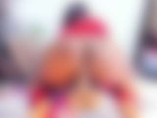 Laura Saenz's Live Sex Cam Show