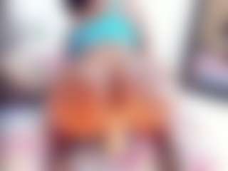 Laura Saenz's Live Sex Cam Show