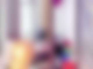 Laura Saenz's Live Sex Cam Show