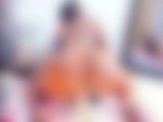 Laura Saenz's Live Sex Cam Show