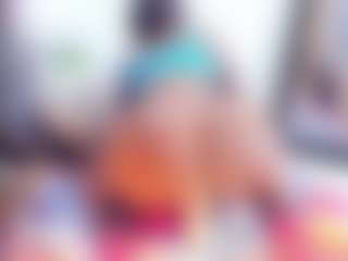 Laura Saenz's Live Sex Cam Show