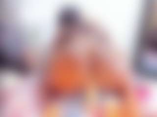 Laura Saenz's Live Sex Cam Show