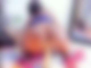 Laura Saenz's Live Sex Cam Show
