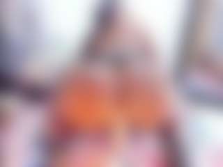 Laura Saenz's Live Sex Cam Show