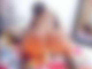 Laura Saenz's Live Sex Cam Show