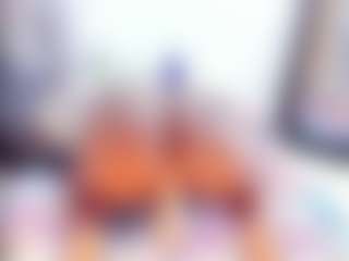 Laura Saenz's Live Sex Cam Show