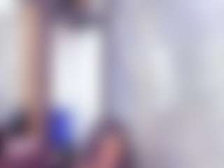 Laura Saenz's Live Sex Cam Show