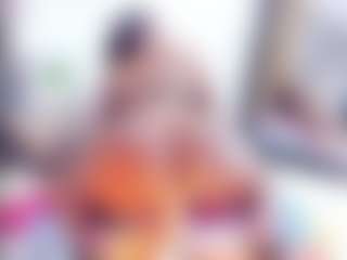 Laura Saenz's Live Sex Cam Show
