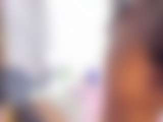 Laura Saenz's Live Sex Cam Show