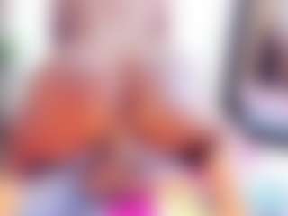 Laura Saenz's Live Sex Cam Show