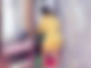 Laura Saenz's Live Sex Cam Show
