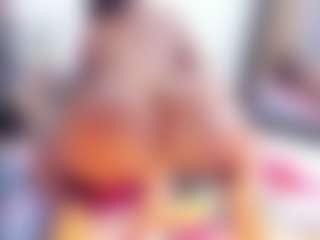 Laura Saenz's Live Sex Cam Show