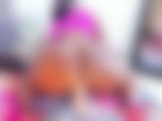 Laura Saenz's Live Sex Cam Show