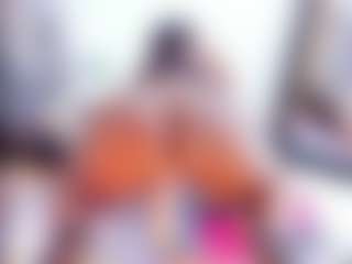 Laura Saenz's Live Sex Cam Show