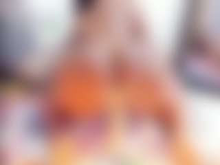 Laura Saenz's Live Sex Cam Show