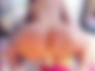 Laura Saenz's Live Sex Cam Show