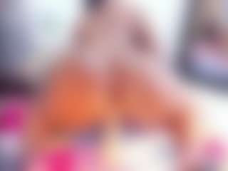 Laura Saenz's Live Sex Cam Show