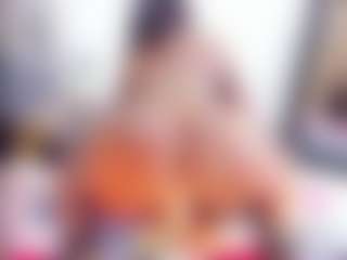 Laura Saenz's Live Sex Cam Show