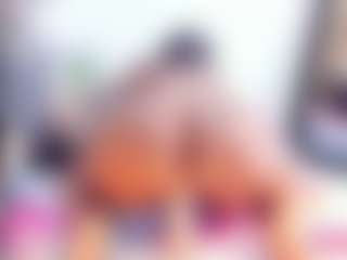 Laura Saenz's Live Sex Cam Show