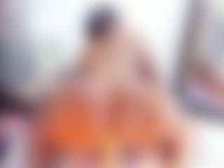 Laura Saenz's Live Sex Cam Show