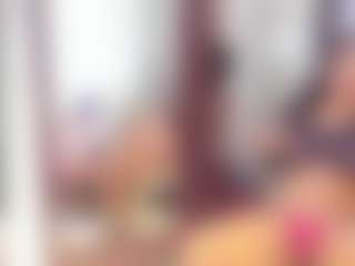 Laura Saenz's Live Sex Cam Show
