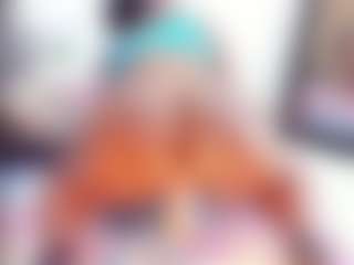 Laura Saenz's Live Sex Cam Show