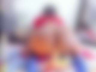 Laura Saenz's Live Sex Cam Show