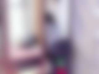 Laura Saenz's Live Sex Cam Show