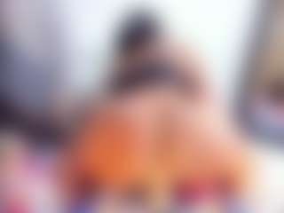 Laura Saenz's Live Sex Cam Show