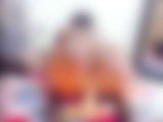 Laura Saenz's Live Sex Cam Show