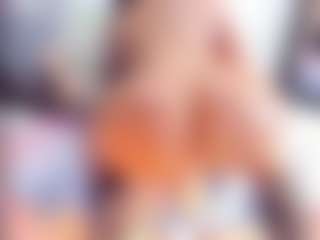 Laura Saenz's Live Sex Cam Show