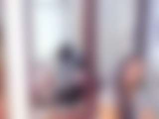 Laura Saenz's Live Sex Cam Show