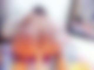 Laura Saenz's Live Sex Cam Show