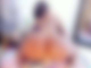Laura Saenz's Live Sex Cam Show