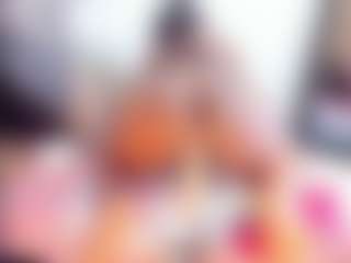 Laura Saenz's Live Sex Cam Show